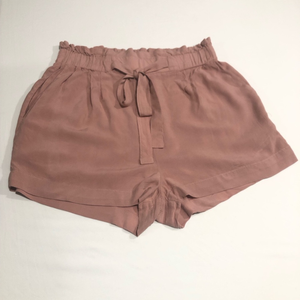 Ambiance Apparel Women's Pink Front Tie Ruffle Waist Shorts Size Medium